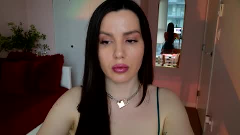 NinaOneil online show from 01/24/25, 12:09