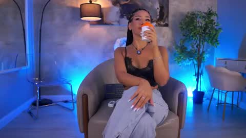 Snapshot of ninasolenne chatting on 06/01/26, 09:00 Ninna online show from 06/01/26, 09:00