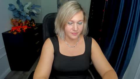 Snapshot of ninastarle chatting on 10/22/25, 04:57 ninastarle online show from 10/22/25, 04:57