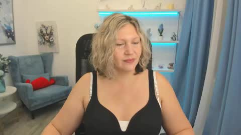 ninastarle online show from 06/06/26, 05:12
