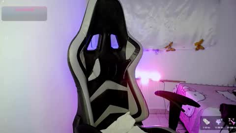 ninatinydoll1 online show from 11/10/25, 09:08