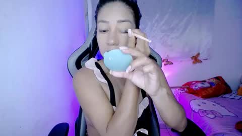 ninatinydoll1 online show from 02/07/26, 09:46