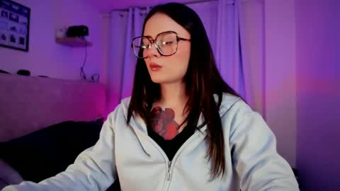 ninavolkov online show from 10/06/25, 10:51