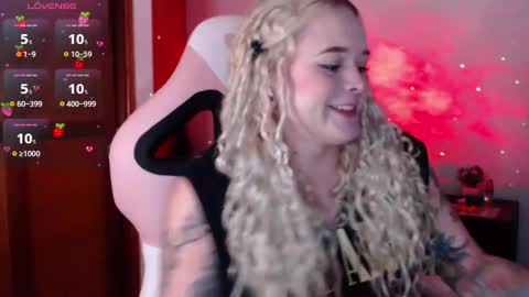 Snapshot of ninaxxstorm chatting on 03/05/25, 12:49 Nina online show from 03/05/25, 12:49