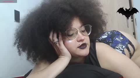 Doll independent model online show from 04/16/26, 03:07