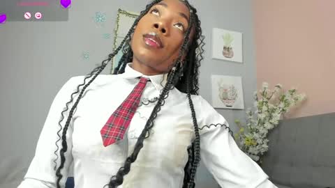 Snapshot of nini_martinii chatting on 02/01/25, 03:07 NINI  online show from 02/01/25, 03:07