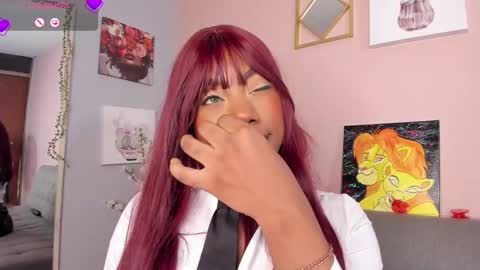 Snapshot of nini_martinii chatting on 02/15/25, 03:39 NINI  online show from 02/15/25, 03:39