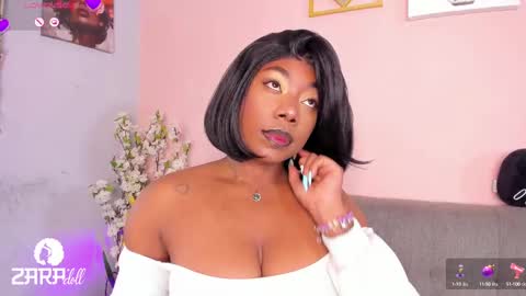 Snapshot of nini_martinii chatting on 09/18/25, 10:06 NINI  online show from 09/18/25, 10:06