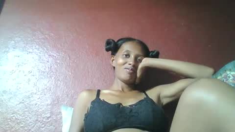 ninie246746 online show from 02/14/25, 09:56