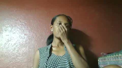 ninie246746 online show from 02/20/25, 05:33