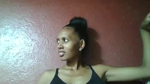 ninie246746 online show from 02/24/25, 10:37