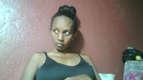 ninie246746 online show from 03/10/25, 10:04