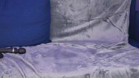 Nina online show from 04/30/26, 04:02