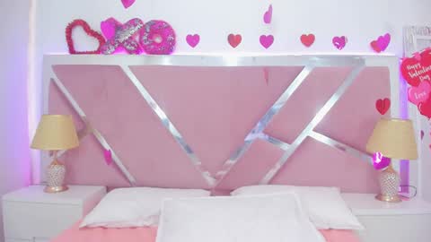 Ninna  online show from 02/25/25, 05:47