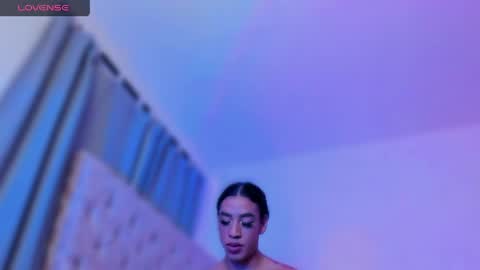 Snapshot of ninonbeart chatting on 05/15/26, 11:12 Ninon Beart online show from 05/15/26, 11:12
