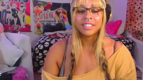 kiwi online show from 05/13/26, 04:43