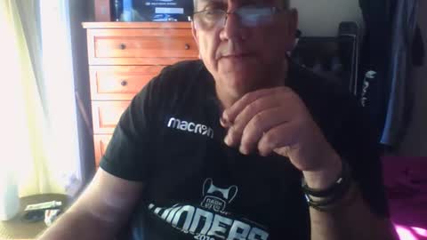 Dennis online show from 10/02/25, 02:24