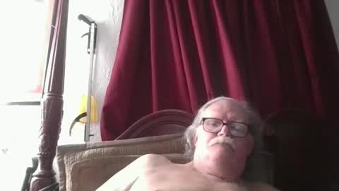 nipplechaser online show from 04/17/26, 02:58