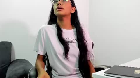 Snapshot of nira_lux chatting on 06/26/26, 02:16 Nira Lux online show from 06/26/26, 02:16