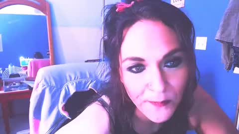 Snapshot of nivanarose chatting on 02/01/25, 01:41 Nirvana Rose cash app nirvanarose92389 for the right price Im willing to do whatever you want  online show from 02/01/25, 01:41