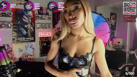 NIVIA WOLFE online show from 12/09/24, 03:50