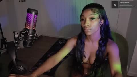 Snapshot of niviawolfe chatting on 06/11/26, 03:26 NIVIA WOLFE online show from 06/11/26, 03:26