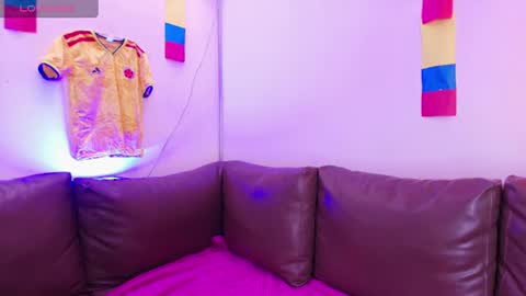  V I C T O R I A   online show from 06/27/26, 07:19
