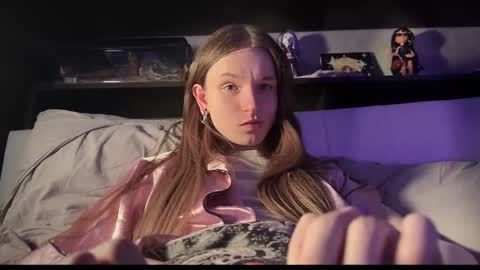 Snapshot of nloraaa chatting on 02/23/25, 07:07 Tears Lora online show from 02/23/25, 07:07