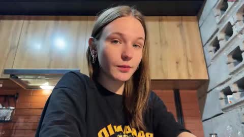 Tears Lora online show from 12/05/25, 01:36