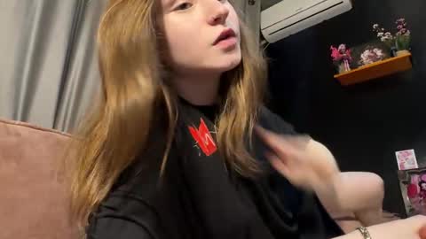 Tears Lora online show from 03/26/26, 08:47