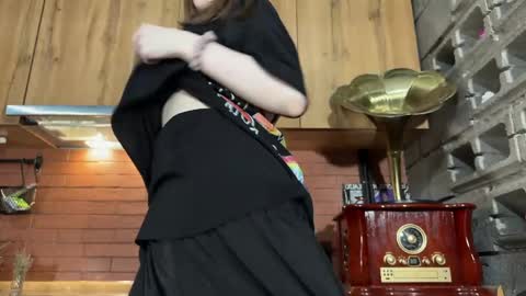 Tears Lora online show from 05/09/26, 12:05