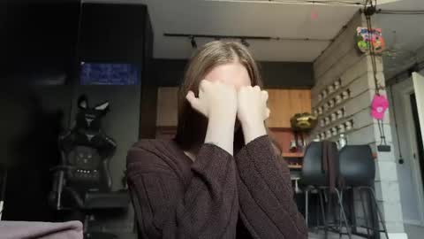 Tears Lora online show from 05/17/26, 01:03