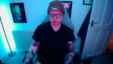 Snapshot of nlrb93 chatting on 02/17/25, 06:59 BNate93 online show from 02/17/25, 06:59