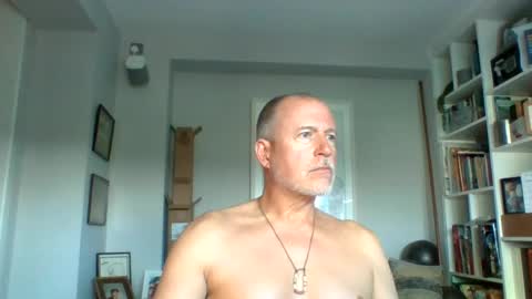 Snapshot of nmmm124347 chatting on 07/08/26, 11:15 nmmm124347 online show from 07/08/26, 11:15