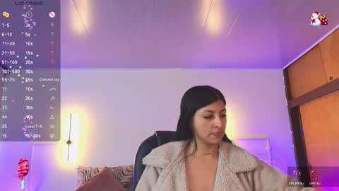 Gaby  Megan  Juliana  online show from 12/04/25, 11:30