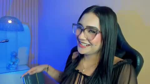Snapshot of noa_moon chatting on 07/09/26, 02:48 Noa online show from 07/09/26, 02:48