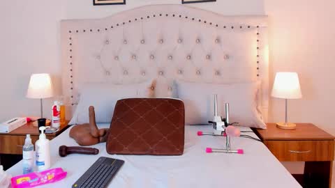 NATHALIA MORENO online show from 01/09/26, 12:19