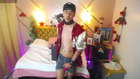 noaah77 online show from 01/03/25, 03:44