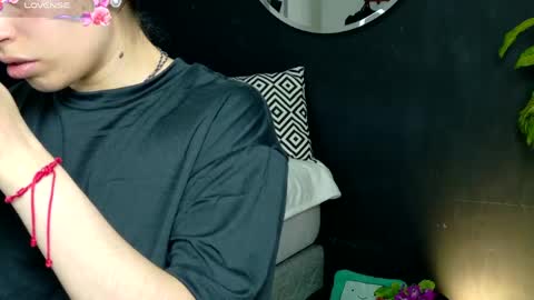 Noah  online show from 04/17/26, 03:31