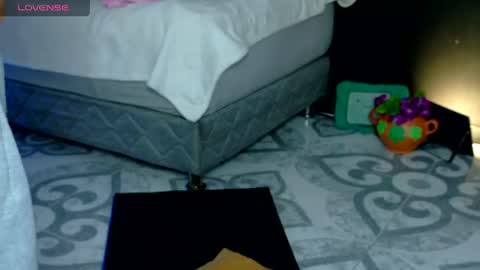 Noah  online show from 04/19/26, 03:17