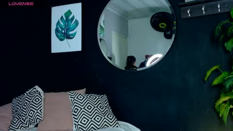 Noah  online show from 04/23/26, 03:30