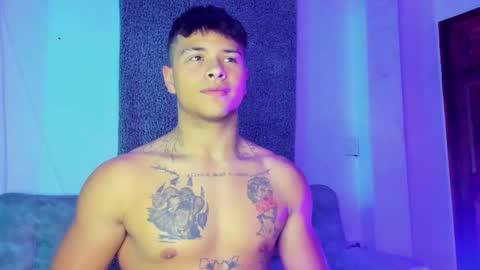 noah_223 online show from 11/14/25, 11:57