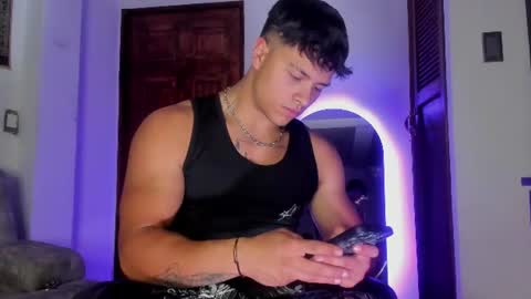 Snapshot of noah_223 chatting on 06/26/26, 04:17 noah_223 online show from 06/26/26, 04:17