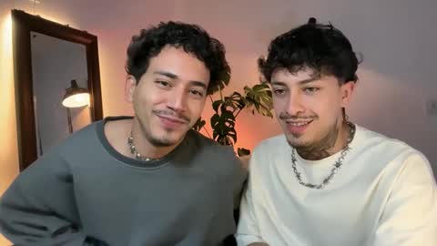 Snapshot of noah_and_steven chatting on 05/02/26, 08:36 noah_and_steven online show from 05/02/26, 08:36