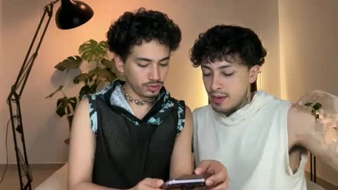 Snapshot of noah_and_steven chatting on 05/18/26, 02:07 noah_and_steven online show from 05/18/26, 02:07