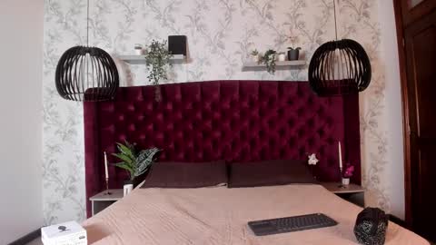 noah_dupont_ online show from 12/20/25, 11:28