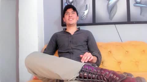 Noah Ferrary online show from 11/07/25, 07:25