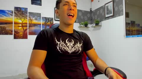 noah_flynn1 online show from 02/04/26, 10:32