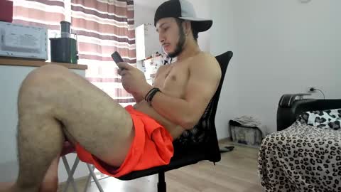 Snapshot of noah_happy07 chatting on 02/14/25, 07:07 Noah online show from 02/14/25, 07:07