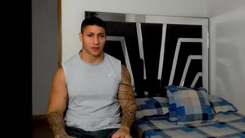 Snapshot of noah_harris01 chatting on 05/21/26, 11:45 Noah Harris01 online show from 05/21/26, 11:45